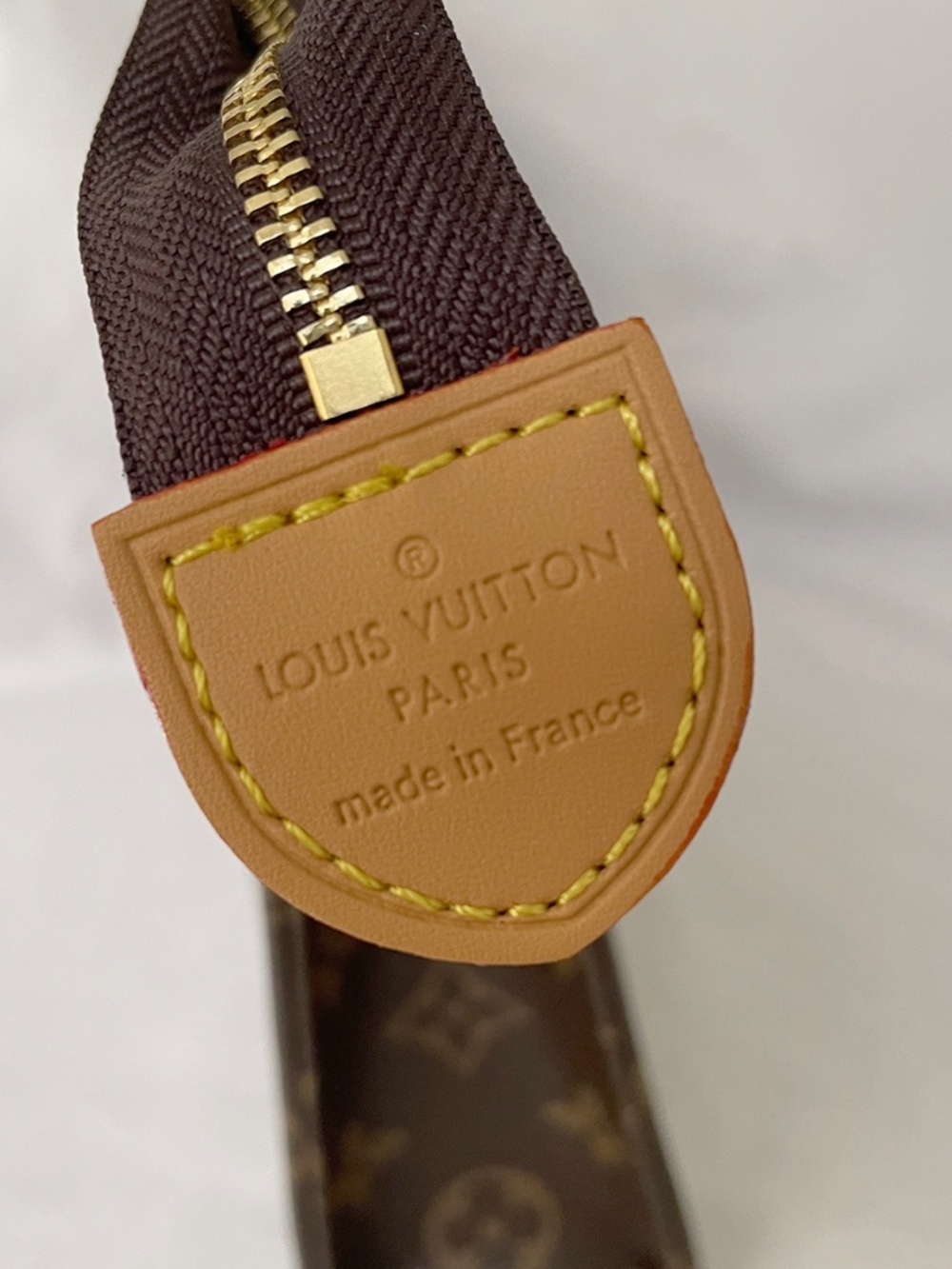 ~Louis Vuitton~ Toiletry Pouch Bag 10” - Picture 6 of 13